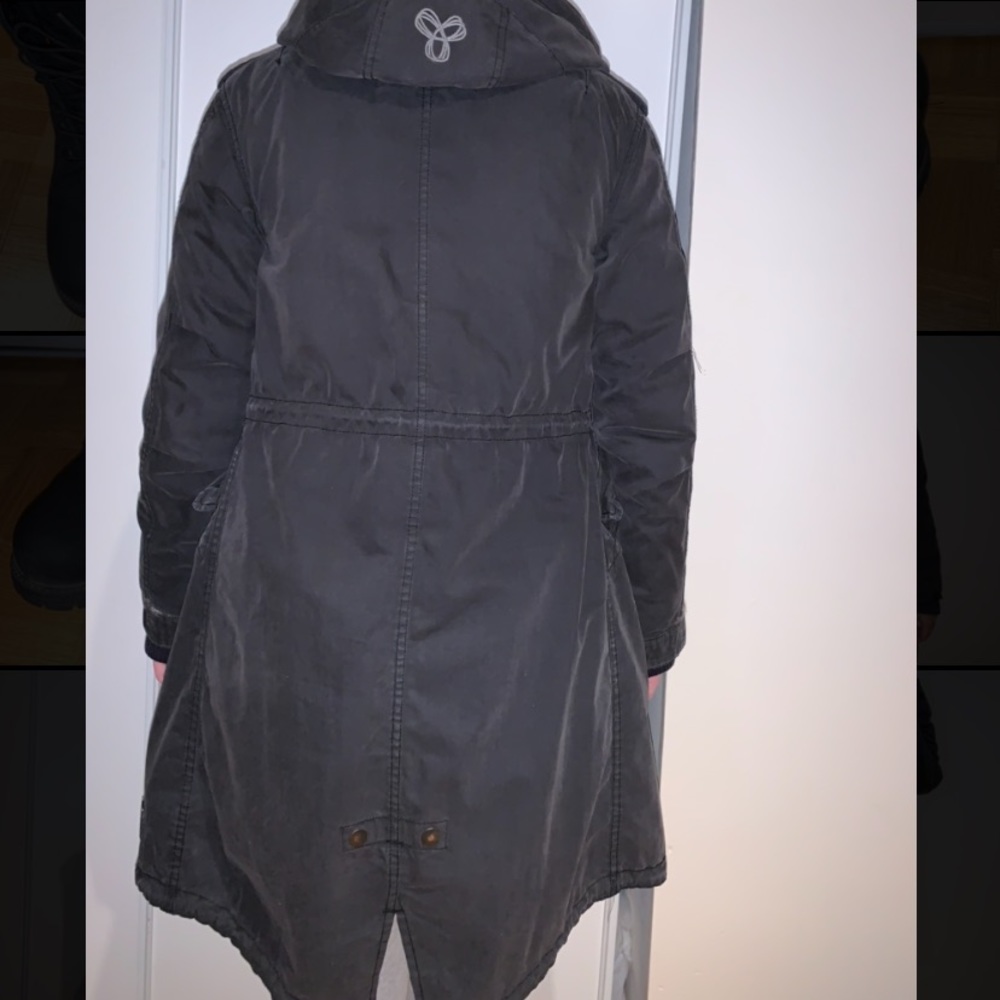 TNA Utility Jacket - Picture 3 of 7